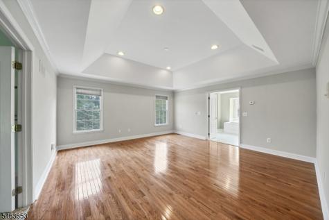 221 Johns Lane Branchburg NJ 08853