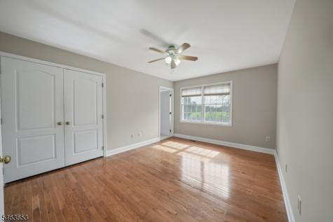 221 Johns Lane Branchburg NJ 08853