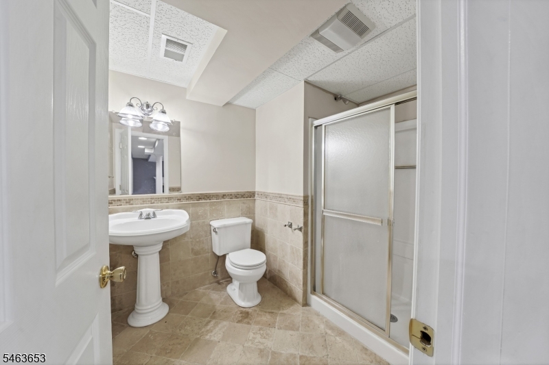 221 Johns Lane Branchburg NJ 08853