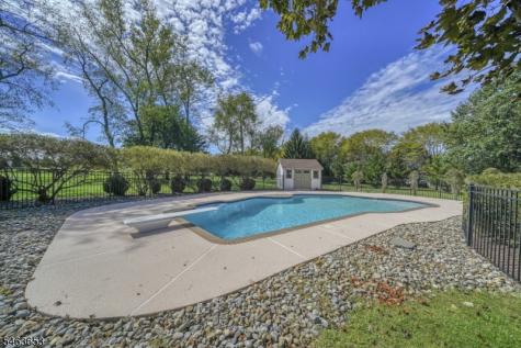 221 Johns Lane Branchburg NJ 08853