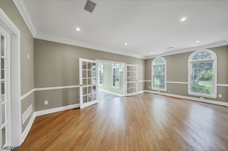 221 Johns Lane Branchburg NJ 08853