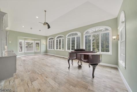 221 Johns Lane Branchburg NJ 08853