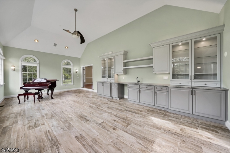 221 Johns Lane Branchburg NJ 08853