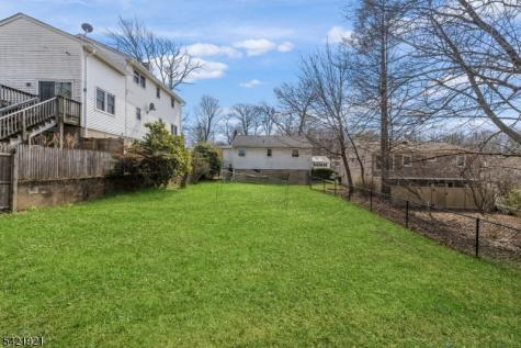 537 Rogers Drive Roxbury NJ 07850
