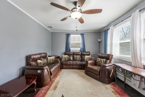 537 Rogers Drive Roxbury NJ 07850
