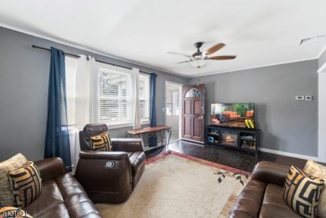 537 Rogers Drive Roxbury NJ 07850