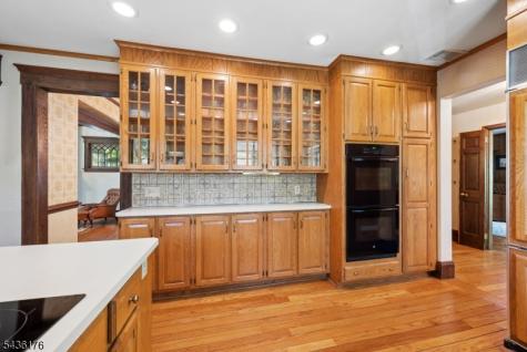 261 Beechwood Avenue Middlesex NJ 08846