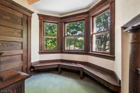261 Beechwood Avenue Middlesex NJ 08846