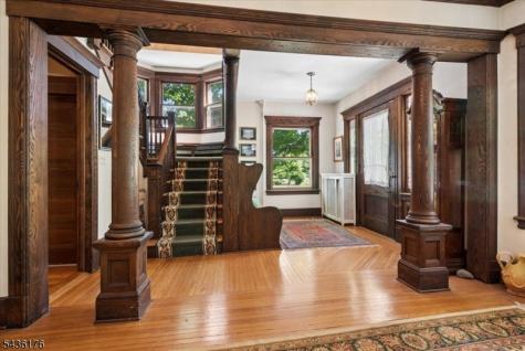 261 Beechwood Avenue Middlesex NJ 08846