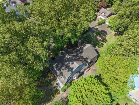 261 Beechwood Avenue Middlesex NJ 08846