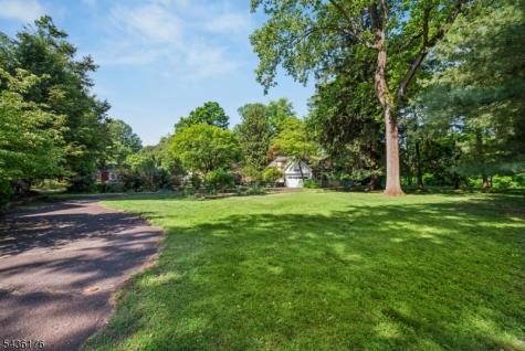 261 Beechwood Avenue Middlesex NJ 08846
