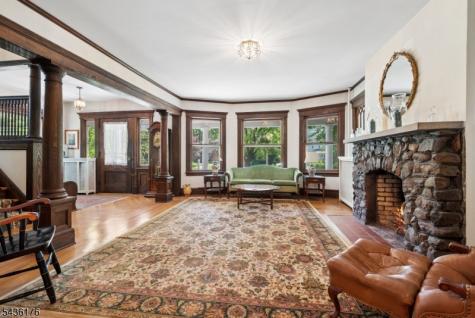 261 Beechwood Avenue Middlesex NJ 08846