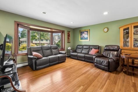 112 Pitt Road Springfield NJ 07081