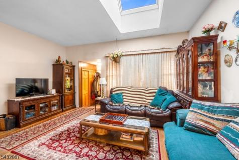 34 Glenwood Terrace Woodbridge NJ 08863