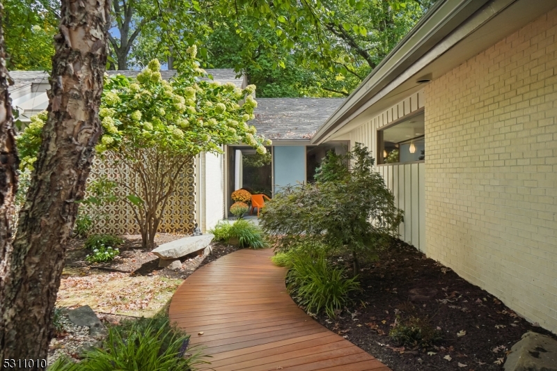 131 Heller Way Montclair NJ 07043