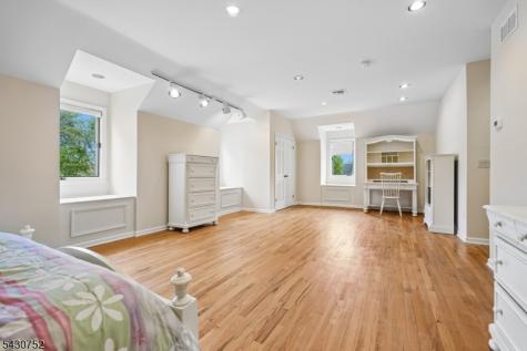 36 Pheasant Run Drive Bernards NJ 07920