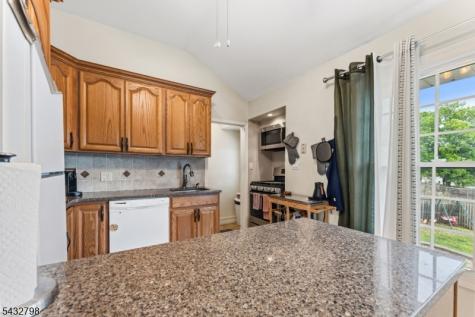 5 Willow Avenue Piscataway NJ 08854
