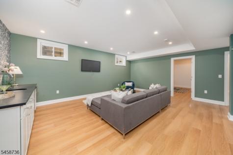14 Holmes Oval New Providence NJ 07974