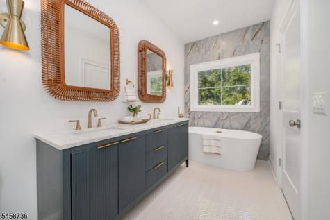 14 Holmes Oval New Providence NJ 07974