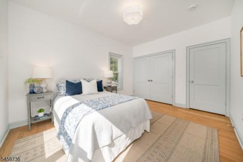 14 Holmes Oval New Providence NJ 07974
