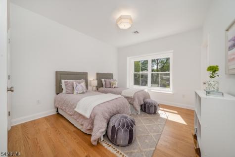14 Holmes Oval New Providence NJ 07974