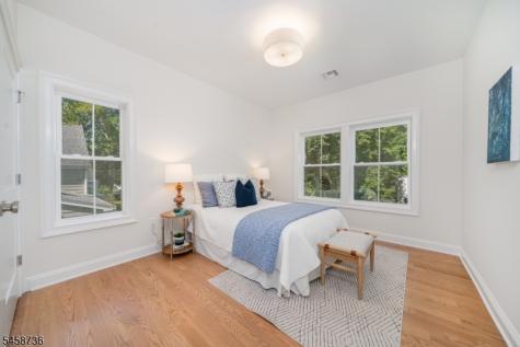 14 Holmes Oval New Providence NJ 07974