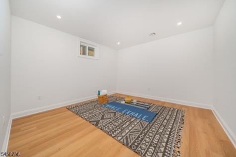 14 Holmes Oval New Providence NJ 07974