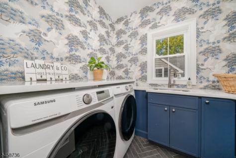 14 Holmes Oval New Providence NJ 07974