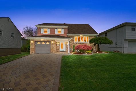 425 Victor Street Saddle Brook NJ 07663
