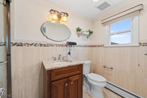 425 Victor Street Saddle Brook NJ 07663