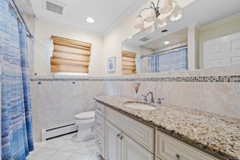 425 Victor Street Saddle Brook NJ 07663