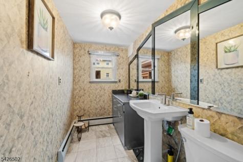 425 Victor Street Saddle Brook NJ 07663