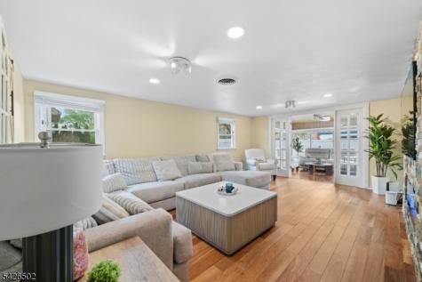 425 Victor Street Saddle Brook NJ 07663