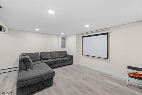 425 Victor Street Saddle Brook NJ 07663