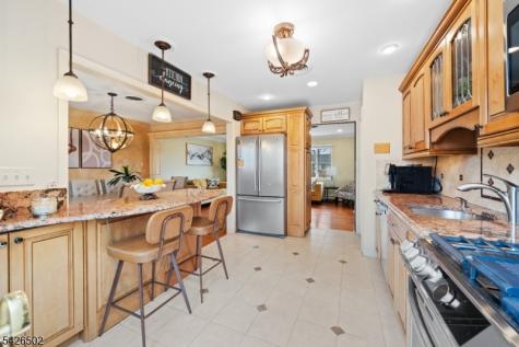 425 Victor Street Saddle Brook NJ 07663