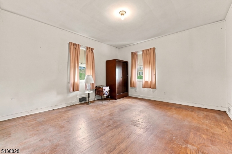 5 Plymouth Road Nutley NJ 07110