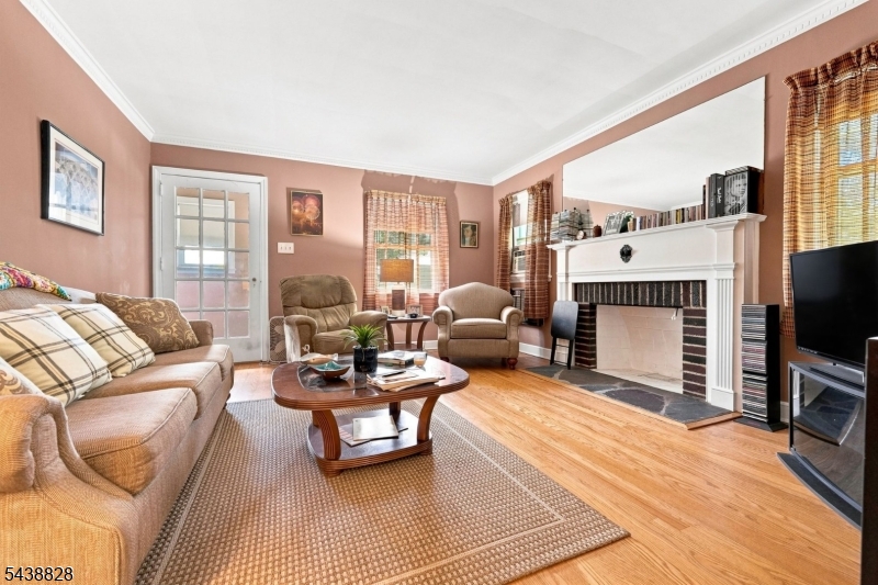 5 Plymouth Road Nutley NJ 07110