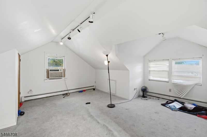 33 Fairbanks Street Hillside NJ 07205