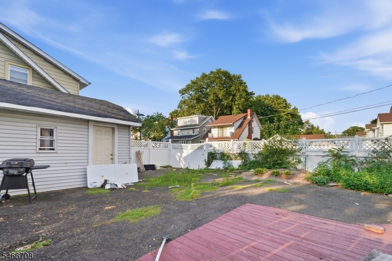 33 Fairbanks Street Hillside NJ 07205