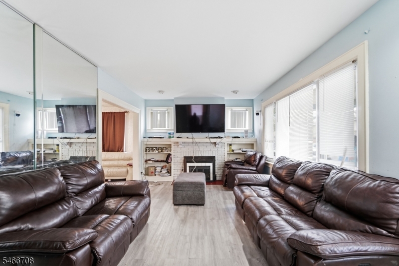 33 Fairbanks Street Hillside NJ 07205