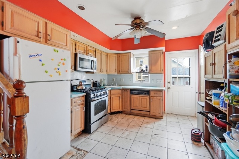 33 Fairbanks Street Hillside NJ 07205