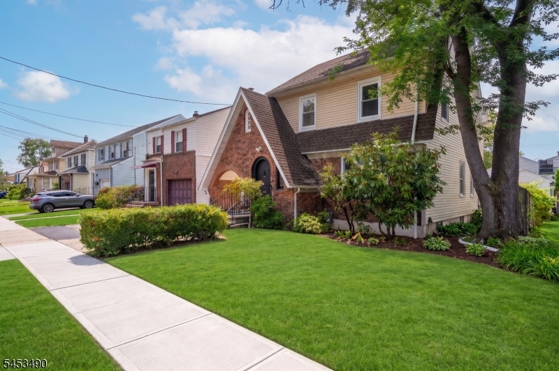 246 Bellview Terrace Hillside NJ 07205