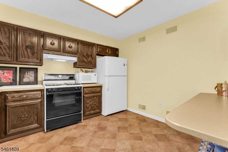 209 Cedar Street Cedar Grove NJ 07009