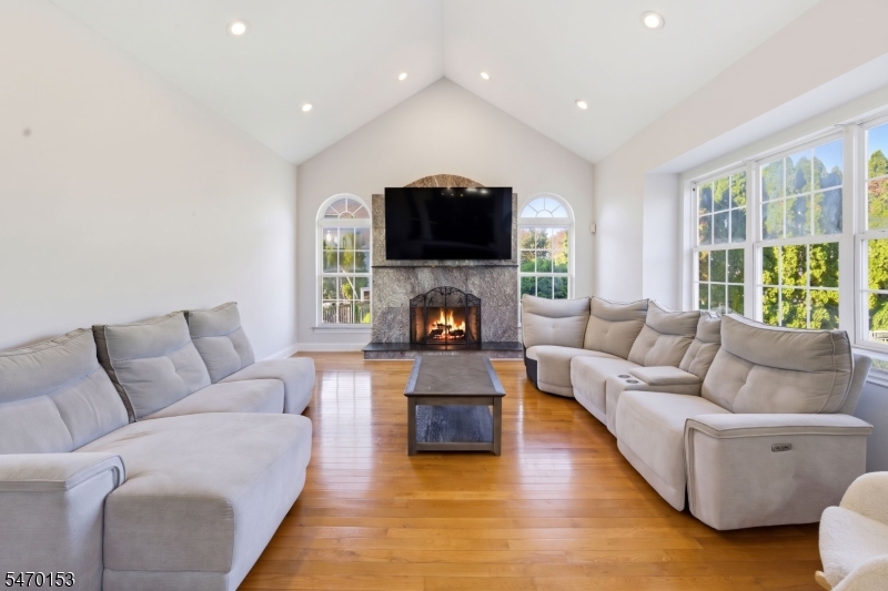 1731 Washington Valley Drive Greenwich NJ 08886