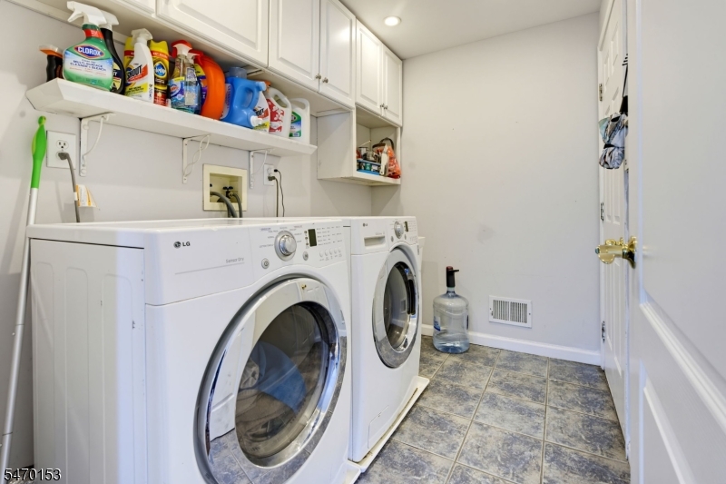 1731 Washington Valley Drive Greenwich NJ 08886