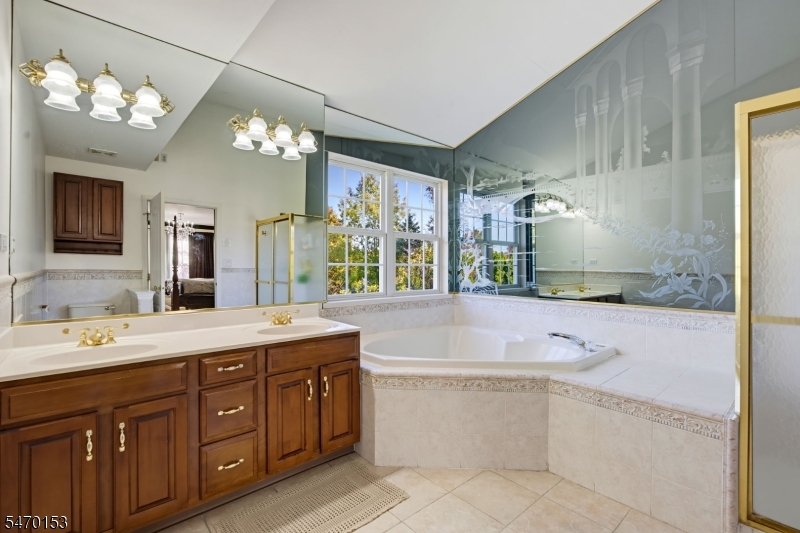 1731 Washington Valley Drive Greenwich NJ 08886