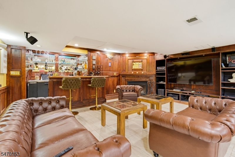 1731 Washington Valley Drive Greenwich NJ 08886