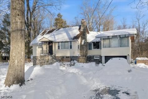 407 Diggles Place Vernon NJ 07422