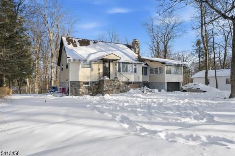 407 Diggles Place Vernon NJ 07422