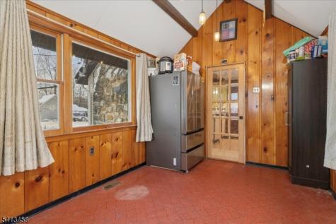 407 Diggles Place Vernon NJ 07422
